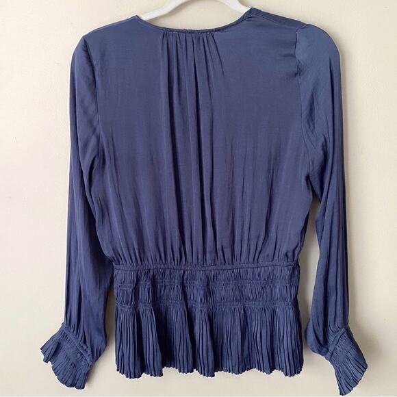Philosophy | Long Sleeve V-neck Blouse Top Pleated Smocked Waist Blue Medium - Picture 3 of 5